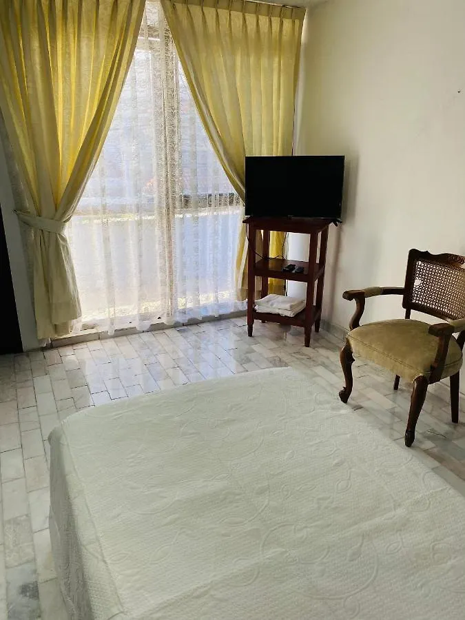 Hostal Guadalajara Cosmopolitan Providencia