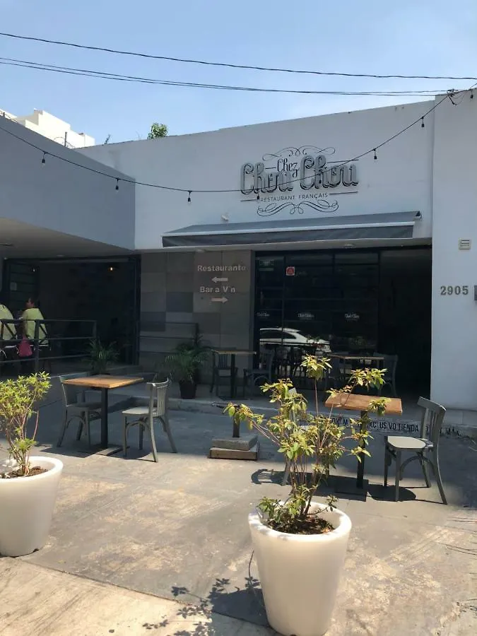 Hostal Guadalajara Cosmopolitan Providencia ホステル